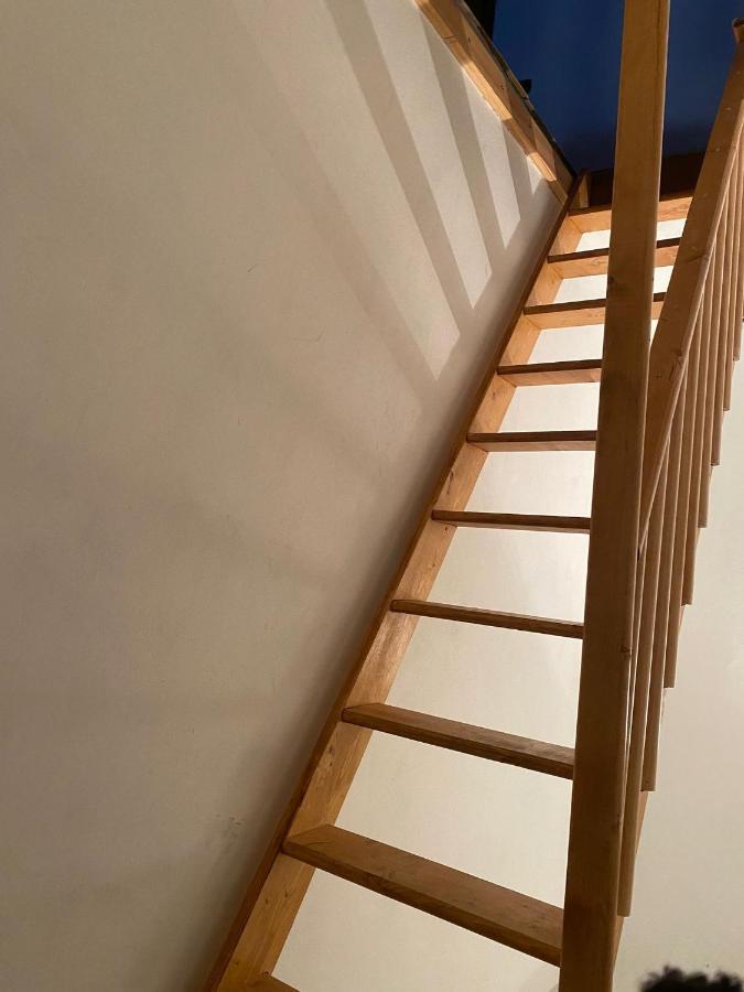 Lovely 1 Room Bedroom Loft, 20 Mins To Bgy Airport Pradalunga 外观 照片